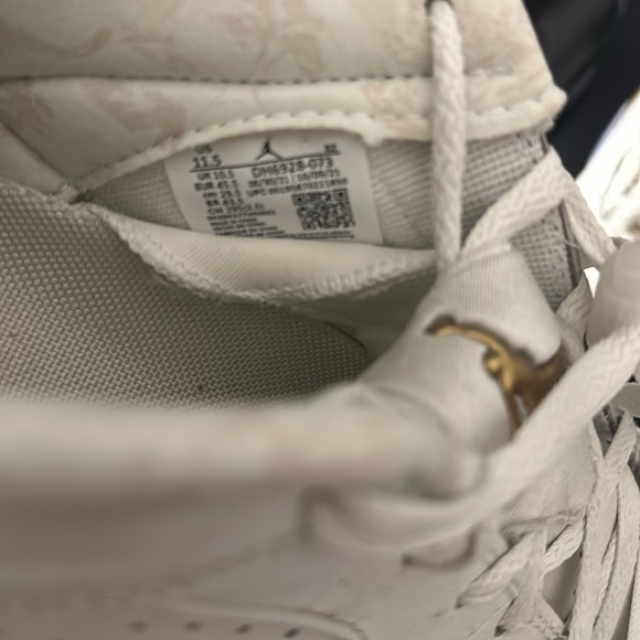 SOLD - Picture 13 of 14